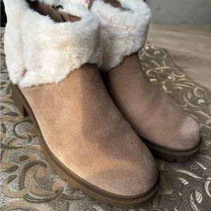 Boot by UGG